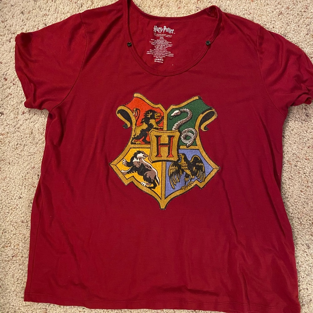 Harry Potter t-shirt with detachable cape. 2X